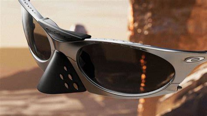 Did oakley get bought out?