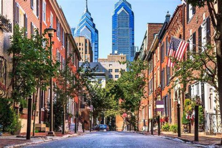 Does philadelphia have a curfew?