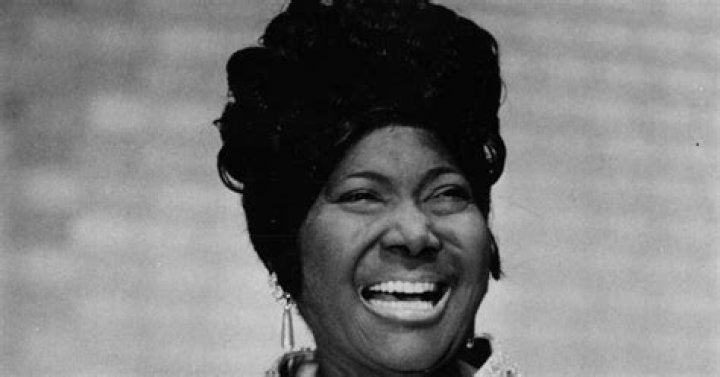 How did mahalia jackson die?