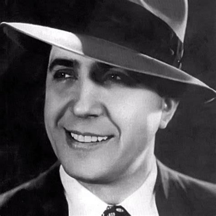 When did carlos gardel die?