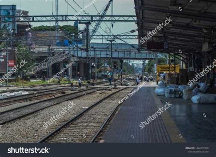 Which is ernakulam town station?