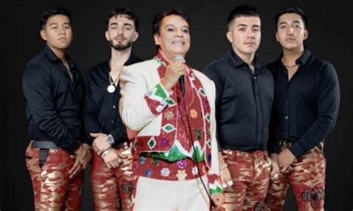Why did gabriel leave eslabon armado?